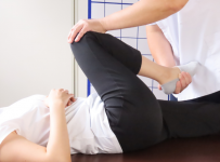 ひざの痛み,腰痛,猫背改善,西新商店街,託児付き整骨院